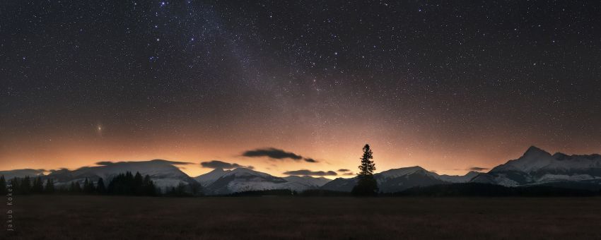 Mléčná dráha a Andromeda nad Tatrami